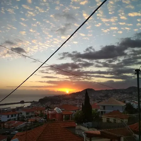 Rochinha House Semesterbostad *